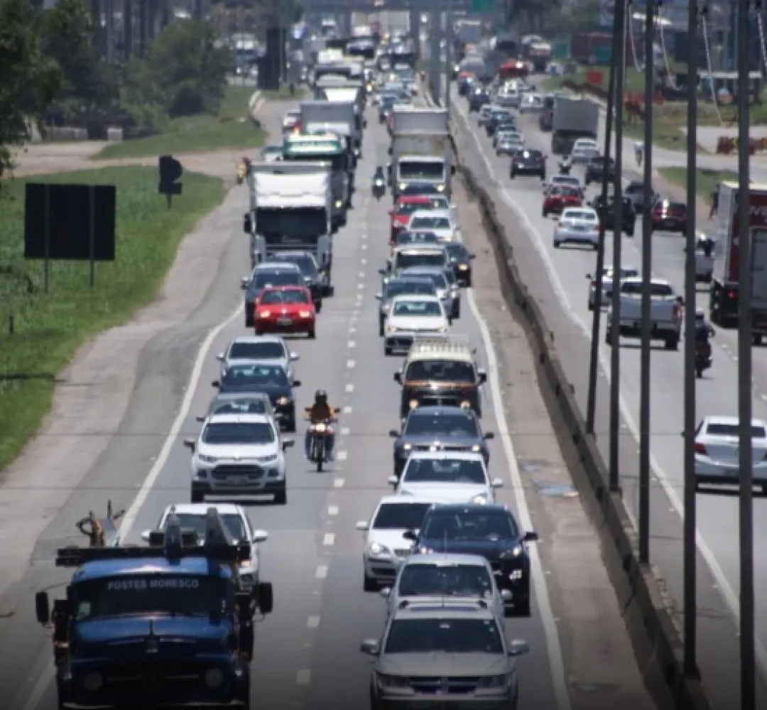 Tráfego nas rodovias do Paraná flui normalmente