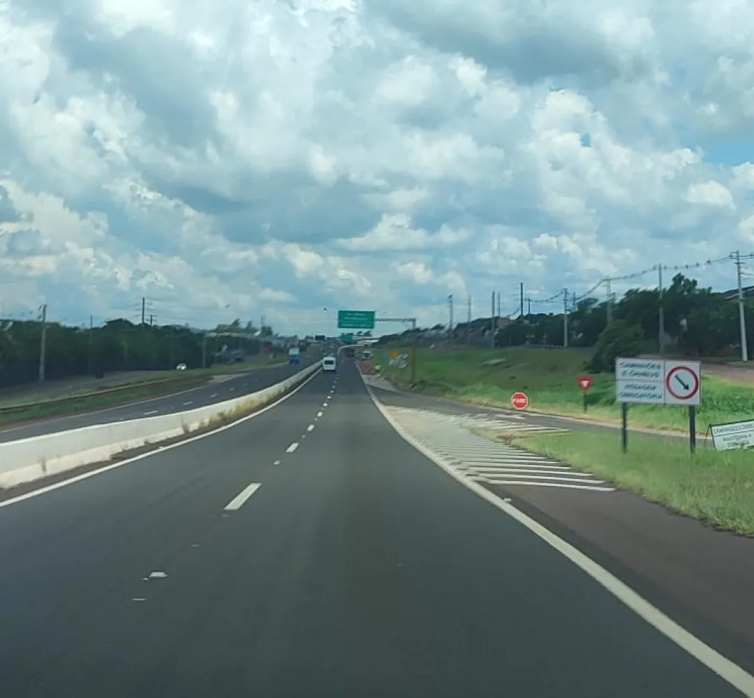 Atualização de trânsito: condições e informações das rodovias do Paraná