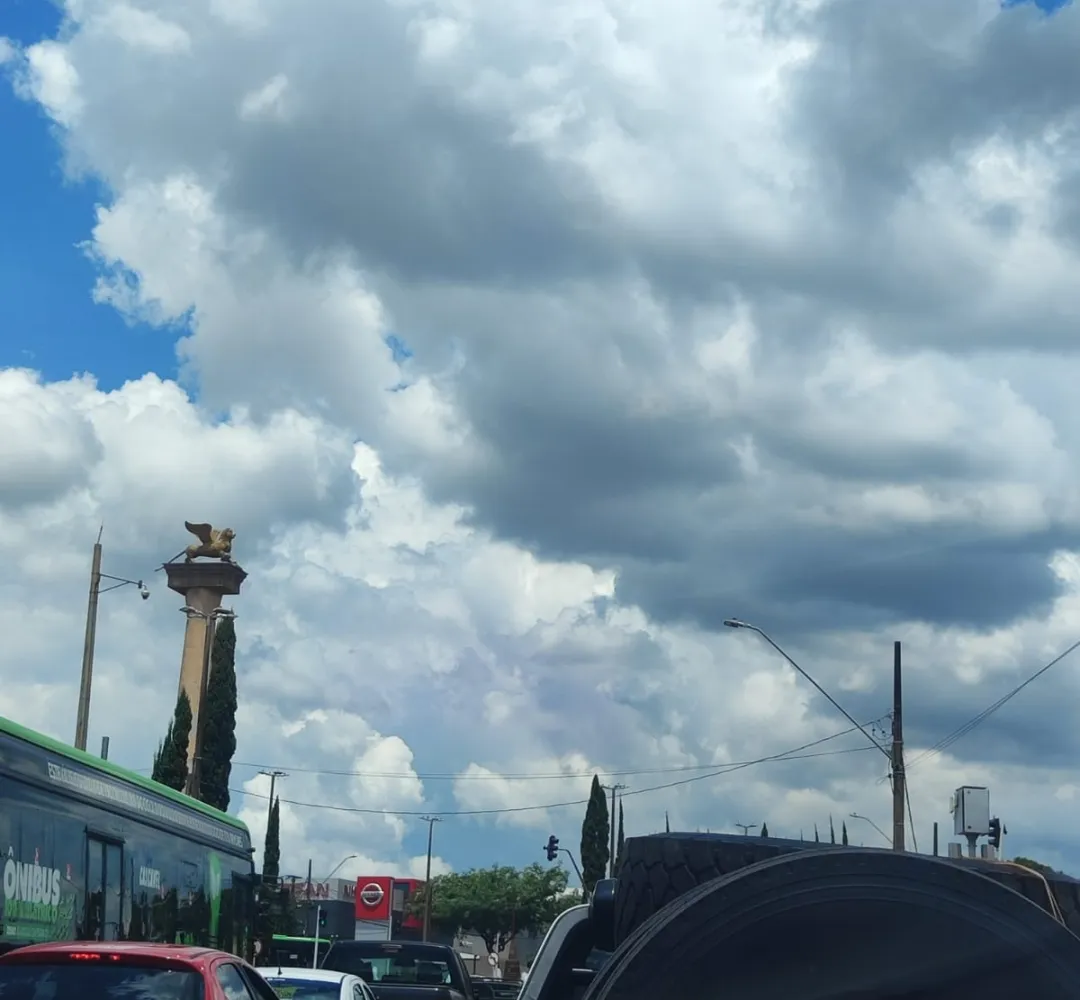 Sábado será abafado e com pancadas de chuva em Cascavel
