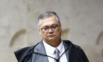 Dino dá 10 dias para Congresso explicar nova norma sobre emendas