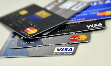 Metade dos brasileiros foi vítima de fraude em 2024, aponta Serasa Experian