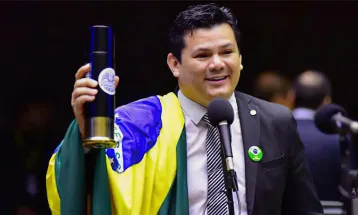 AGU pede investigação de deputado que desejou a morte de Lula