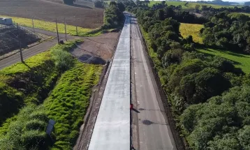 60,6% em 4 meses: rodovia de concreto entre Pato Branco e Clevelândia mantém avanço acelerado