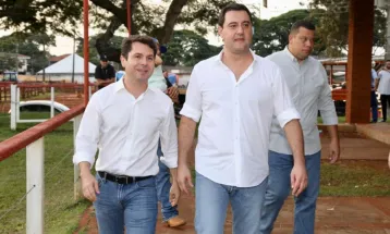 Ratinho Jr. promete lealdade a Curi e terá de definir segunda vaga ao Senado