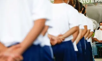 Casos de violência reacendem debate sobre modelo das escolas cívico-militares no Paraná