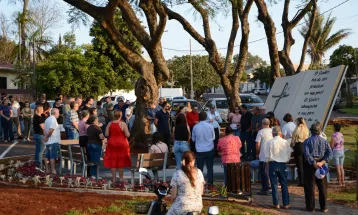 Corbélia inaugura Monumento à Oração na Praça Amândio de Mello