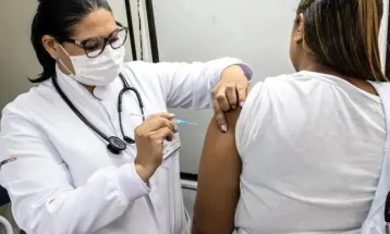 Centros de pesquisa recrutam voluntários para ensaio clínico da vacina contra gripe aviária do Butantan