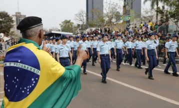Com mais de 12 mil participantes, Desfile de 7 de Setembro emociona e mantém acesa chama do patriotismo em Cascavel
