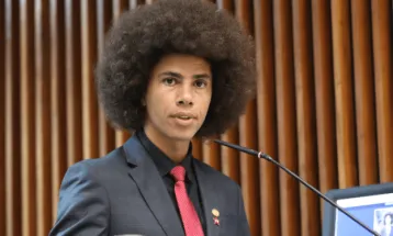 Alep oficializa suspensão de prerrogativas parlamentares de Renato Freitas por 30 dias