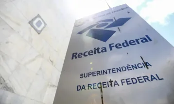 Receita Federal mantém atuação contra tráfico internacional de drogas após críticas da Polícia Federal