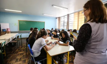 PSS não pode ser usado para ampliar quadro de servidores, decide TCE-PR
