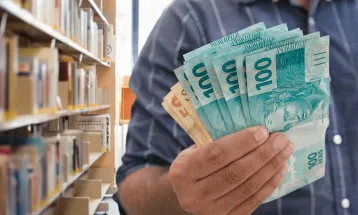 Endividamento da população entra em debate e vereadores discutem possibilidade de Refis em Maringá