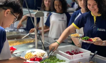 Merenda aprovada? Alunos da rede estadual começam a avaliar a merenda escolar nesta quarta (15)