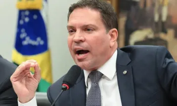 Alexandre Ramagem é solto nos Estados Unidos após prisão por visto vencido