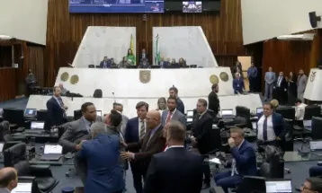Entenda o que está por trás da briga entre Do Carmo e Matheus Vermelho na Alep