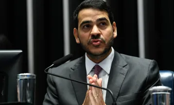 Derrota de Lula: Senado barra Jorge Messias no STF e vaga de Barroso segue aberta