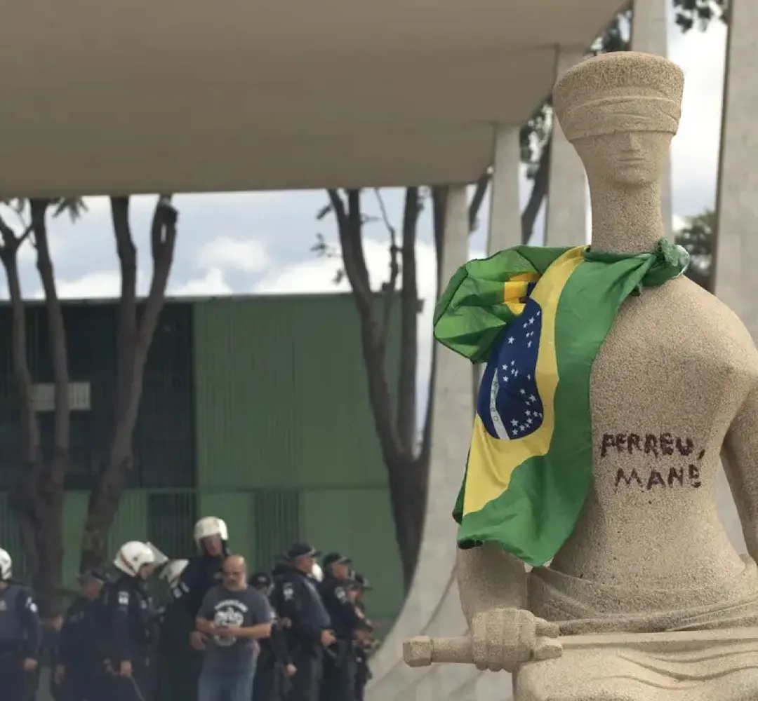 Débora do Batom