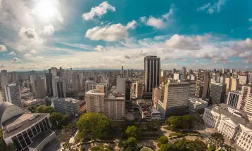 Com orçamento doméstico estruturado, Curitiba desponta como referência em adimplência e impulsiona busca por crédito consciente no Sul