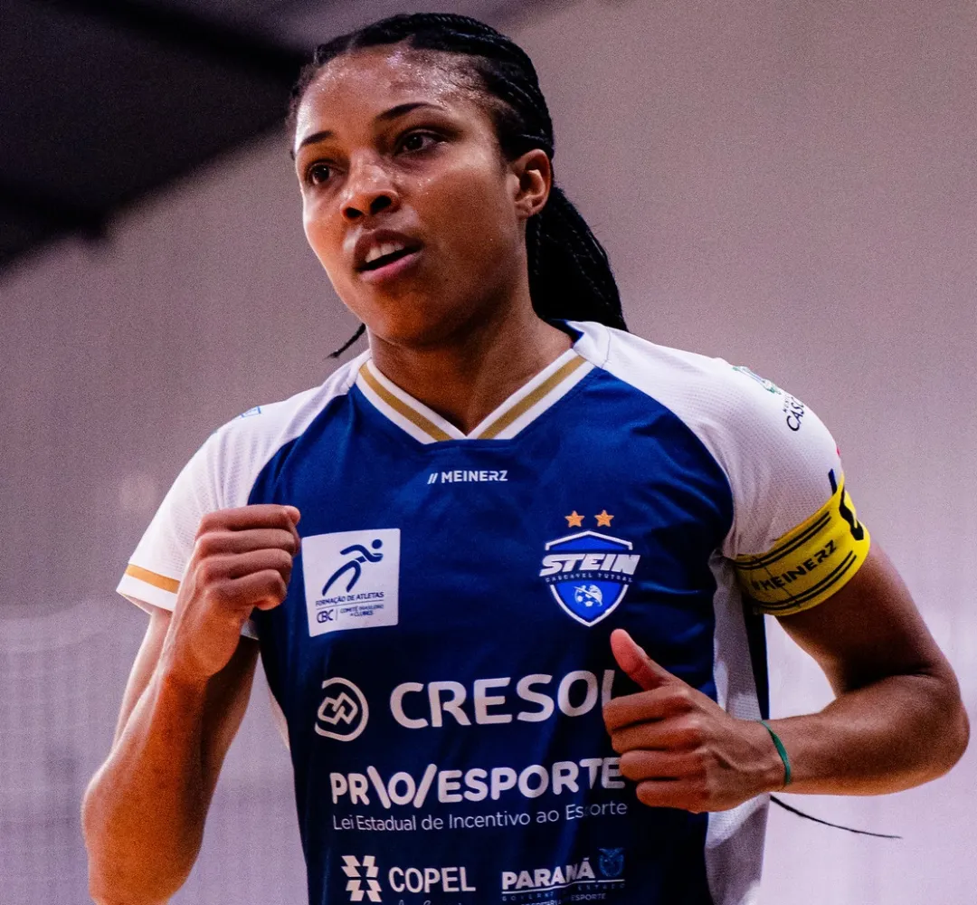 Luana é a capitã do Sten Cascavel