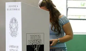 Mulheres são maioria e representam 53% do eleitorado do Paraná nas eleições de 2026