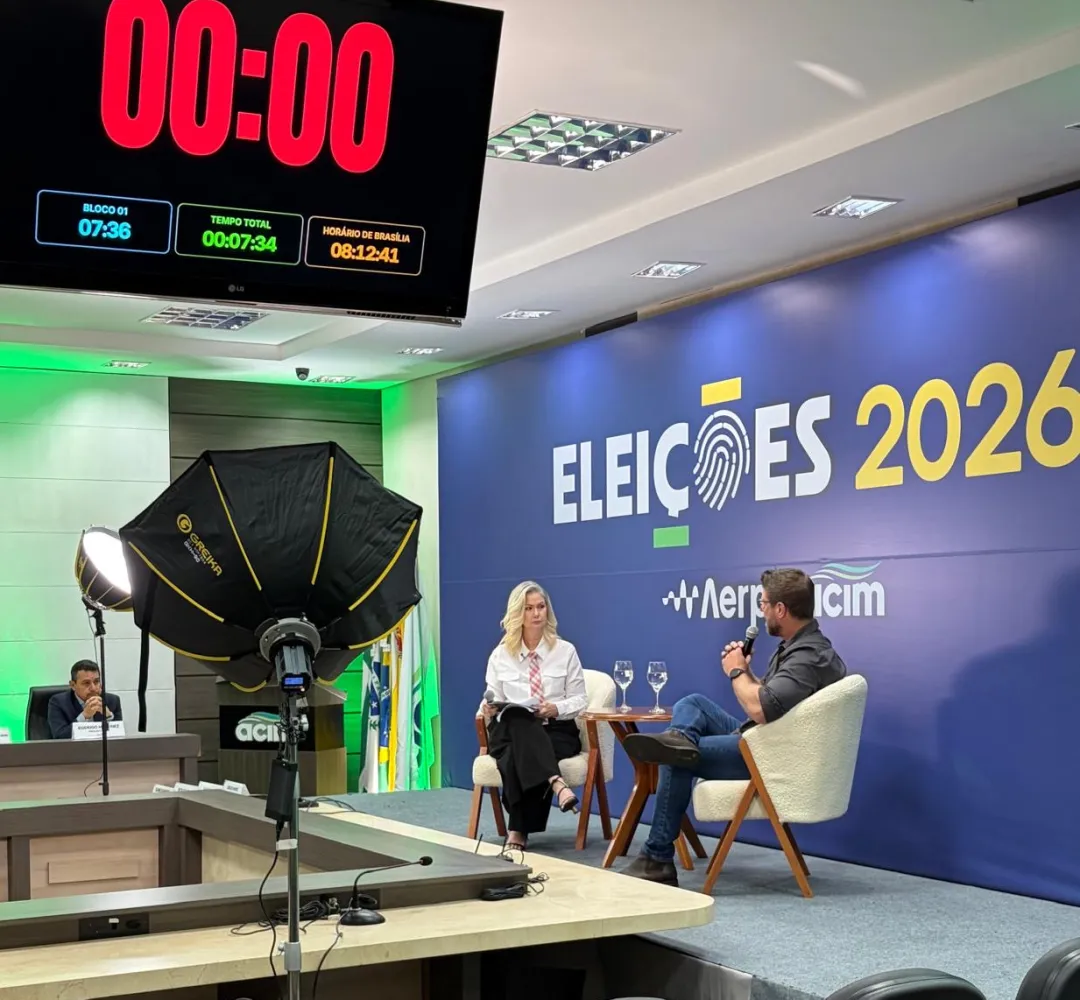 Requião Filho único a participar do debate