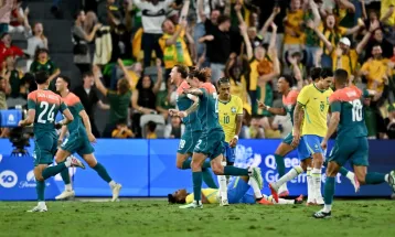 Brasil empata no último lance e evita derrota para a Austrália no primeiro teste após a Copa