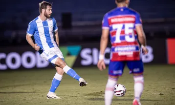 Paranaenses em momentos distintos na Série B do Campeonato Brasileiro