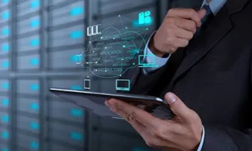 Sem licitação, Curitiba fecha contrato de R$ 8,8 milhões com gigante da tecnologia